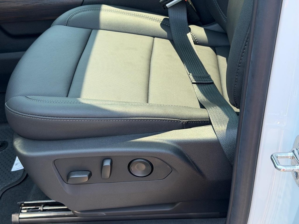 GMC Sierra 1500 Vehicle Image 15