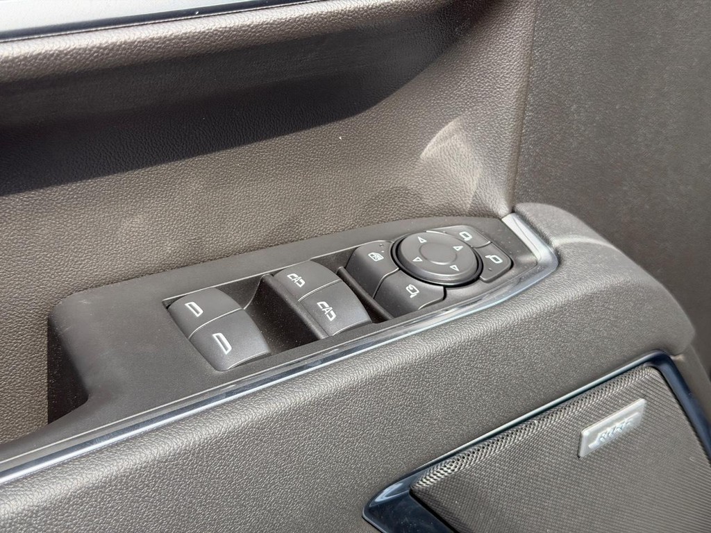GMC Sierra 1500 Vehicle Image 09