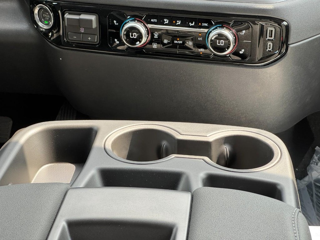 GMC Sierra 2500HD Vehicle Image 10