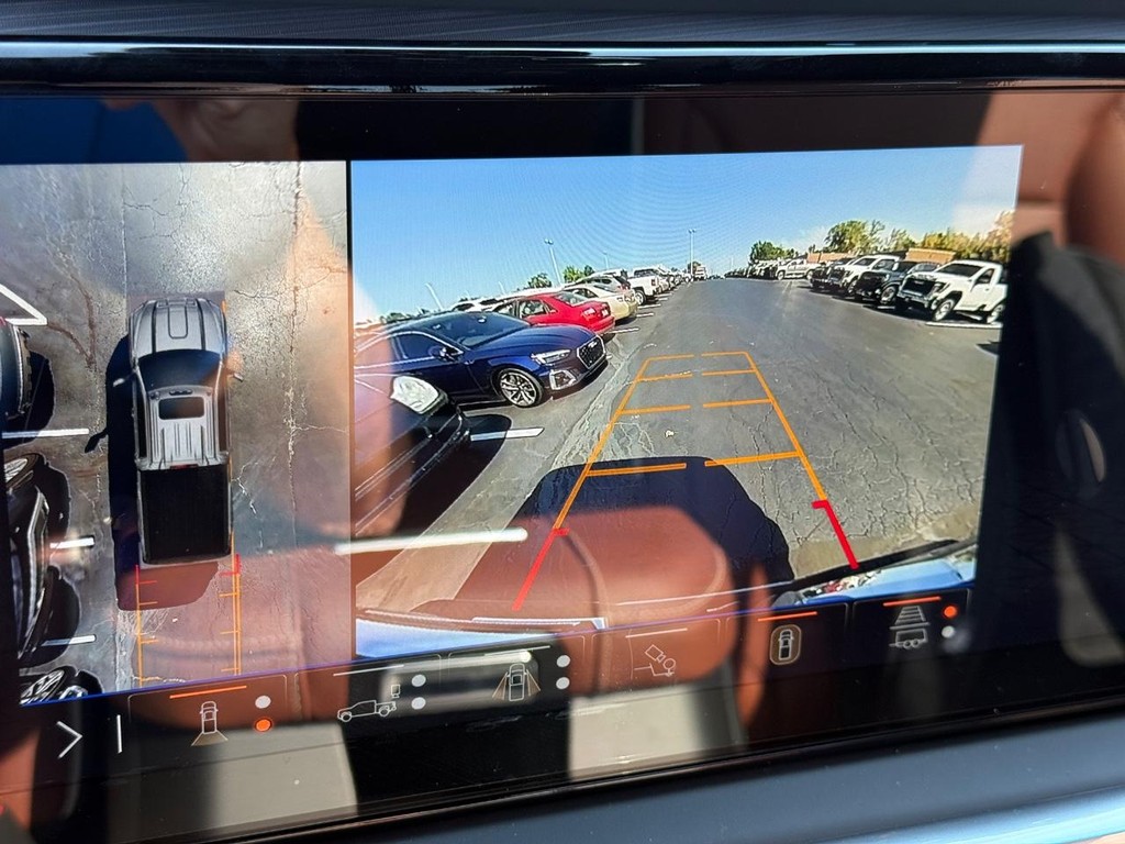 GMC Sierra 2500HD Vehicle Image 18