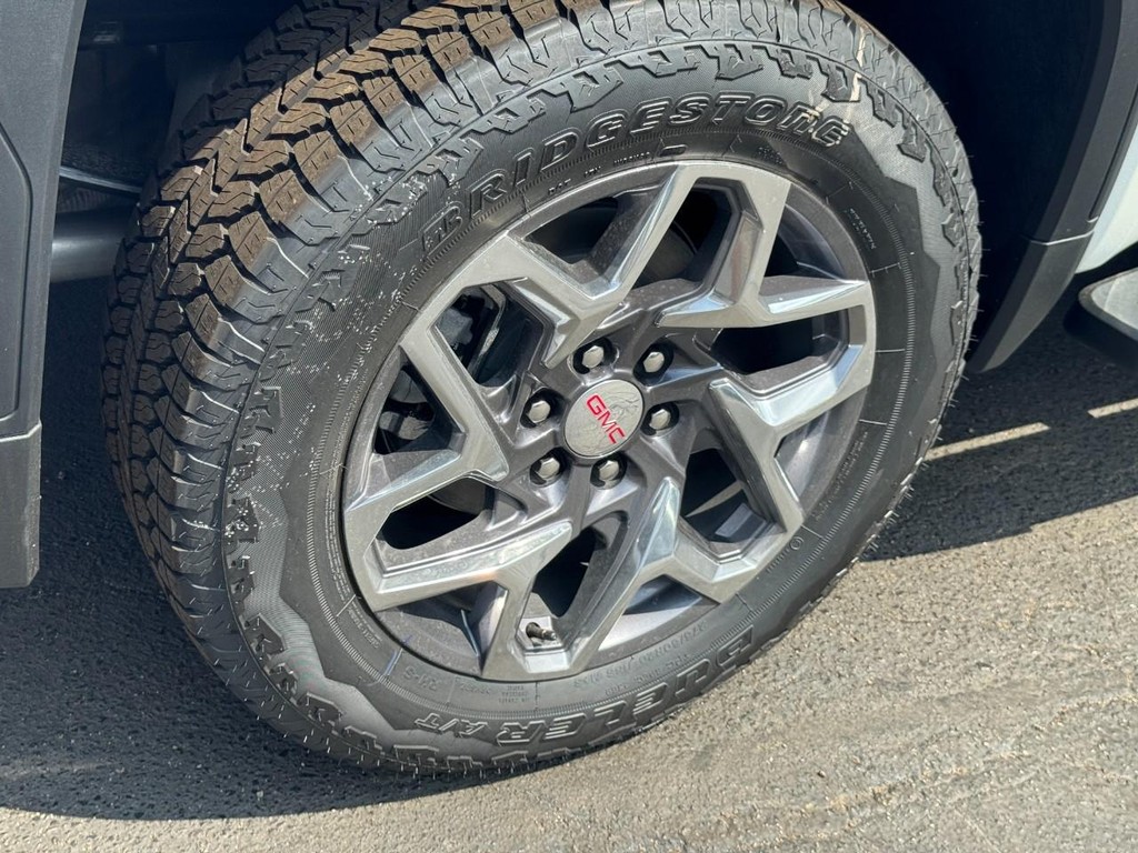 GMC Sierra 1500 Vehicle Image 04