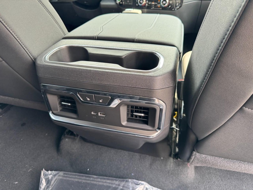 GMC Sierra 1500 Vehicle Image 06