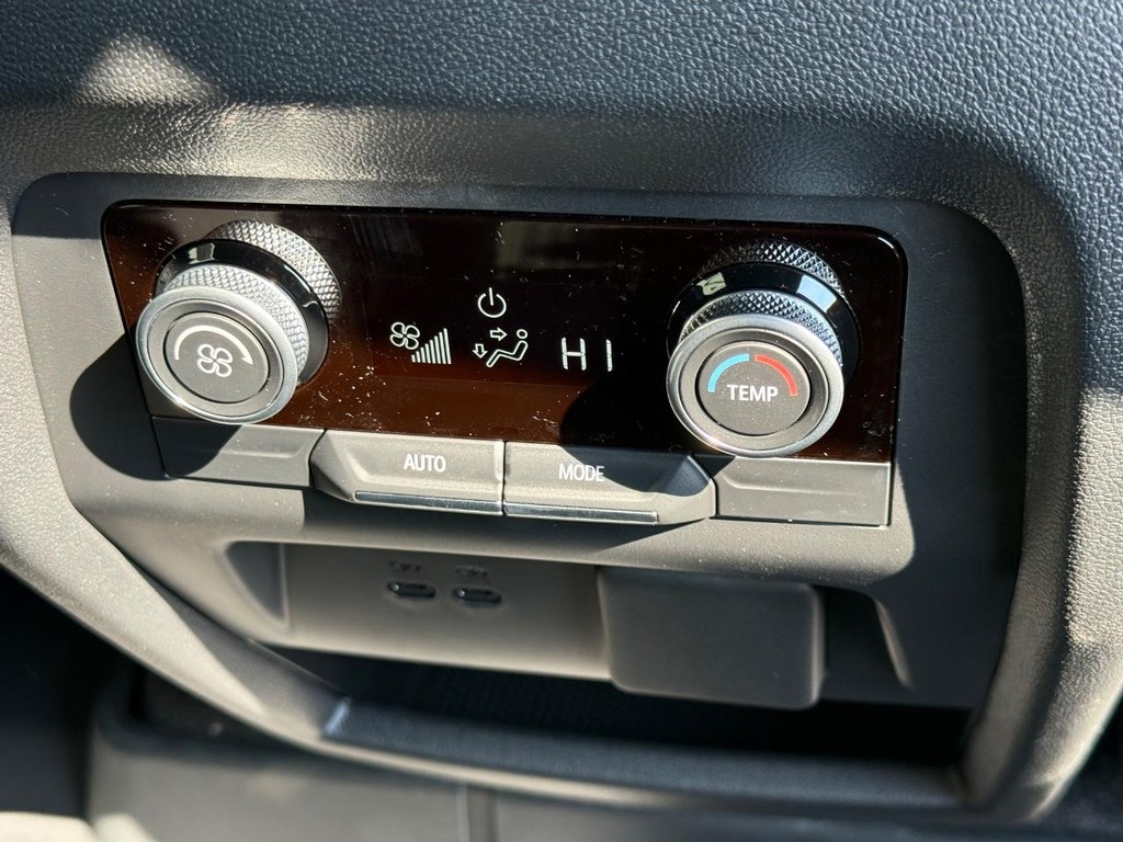 Buick Enclave Vehicle Image 07