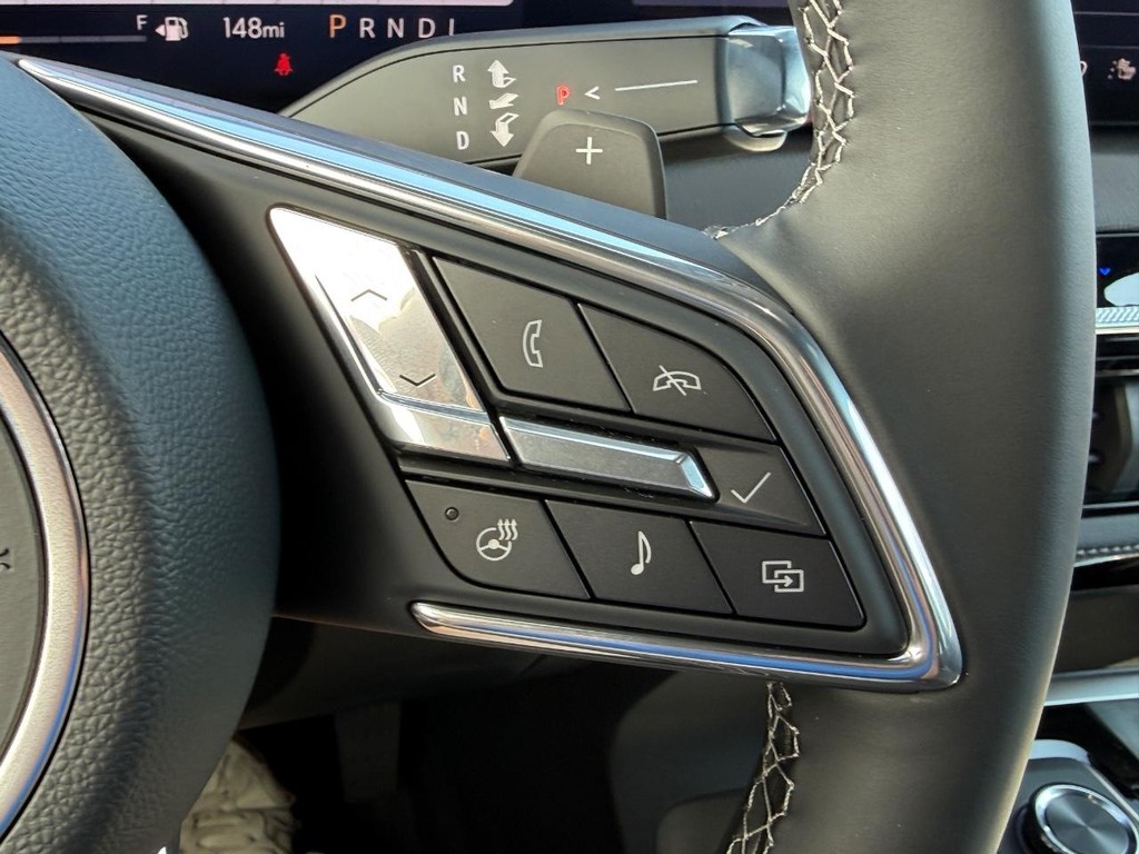 Buick Enclave Vehicle Image 16