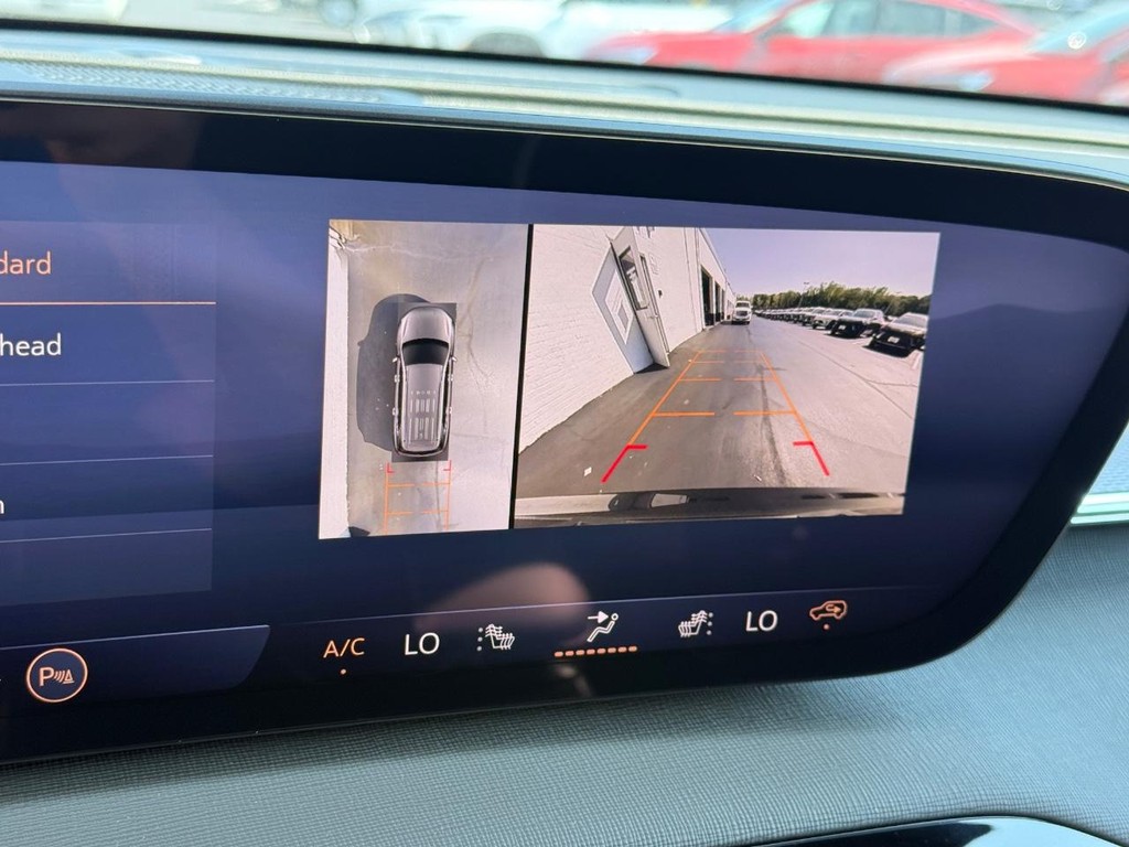 Buick Enclave Vehicle Image 18