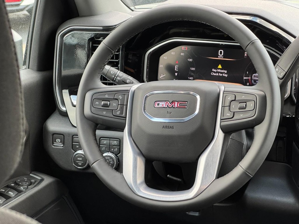 GMC Sierra 2500HD Vehicle Image 08