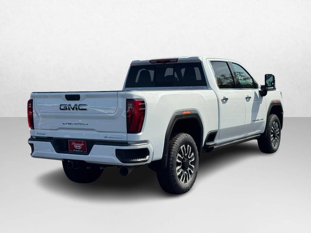 GMC Sierra 2500HD Vehicle Image 03