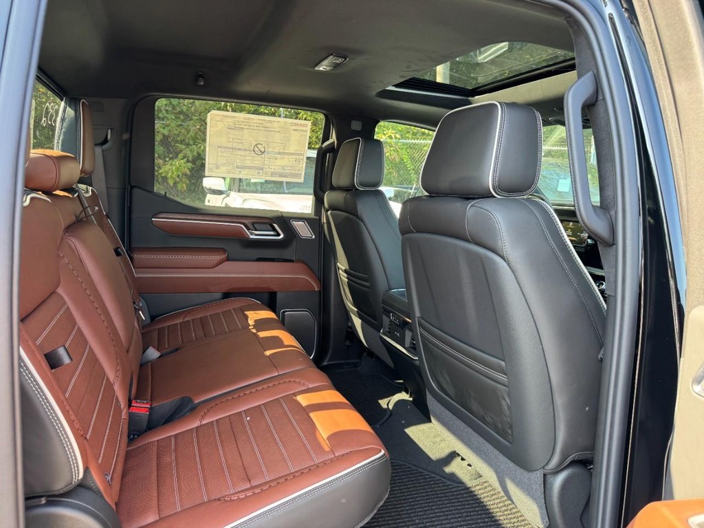 GMC Sierra 1500 Vehicle Image 05