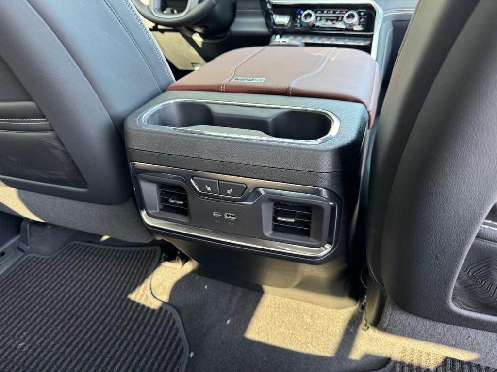 GMC Sierra 1500 Vehicle Image 06