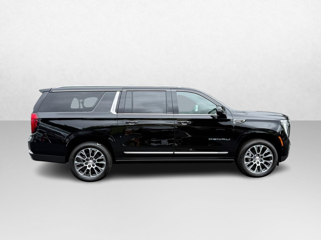 GMC Yukon XL Vehicle Image 02