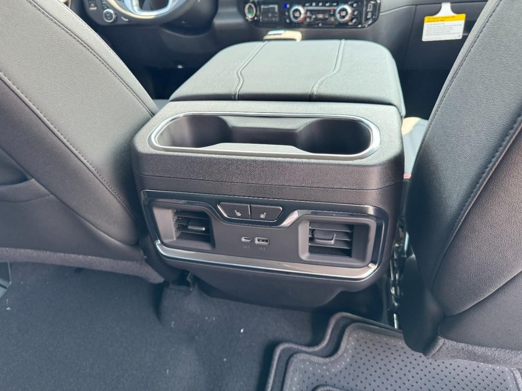 GMC Sierra 1500 Vehicle Image 06