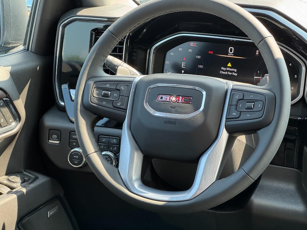 GMC Sierra 1500 Vehicle Image 08
