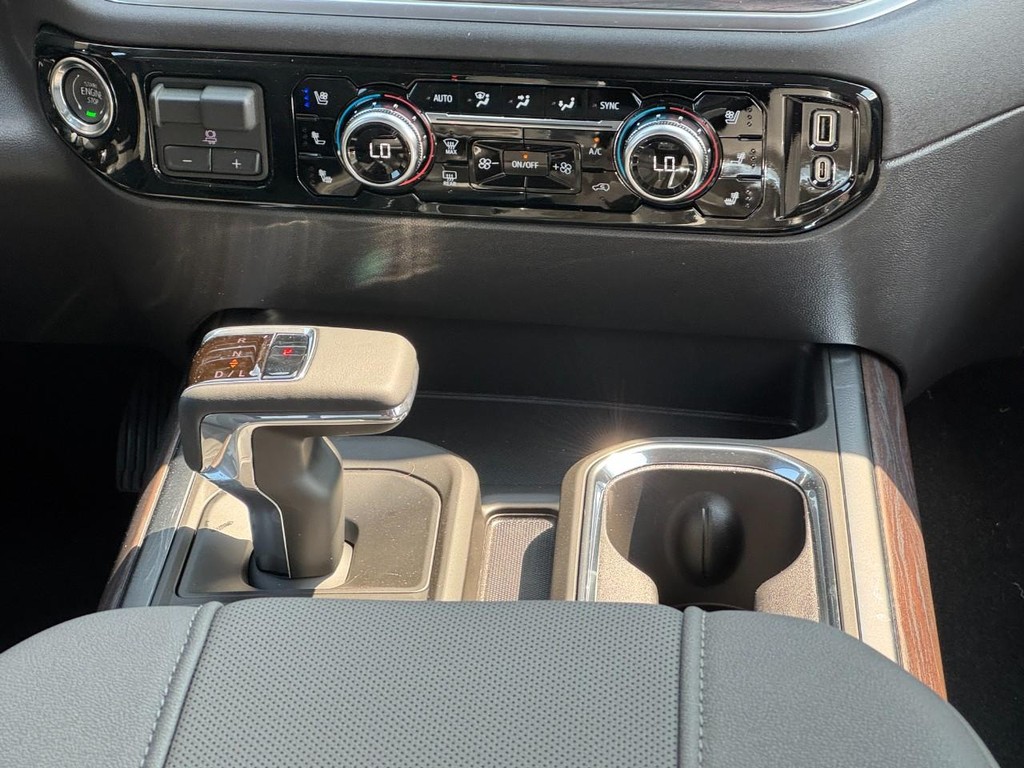 GMC Sierra 1500 Vehicle Image 10