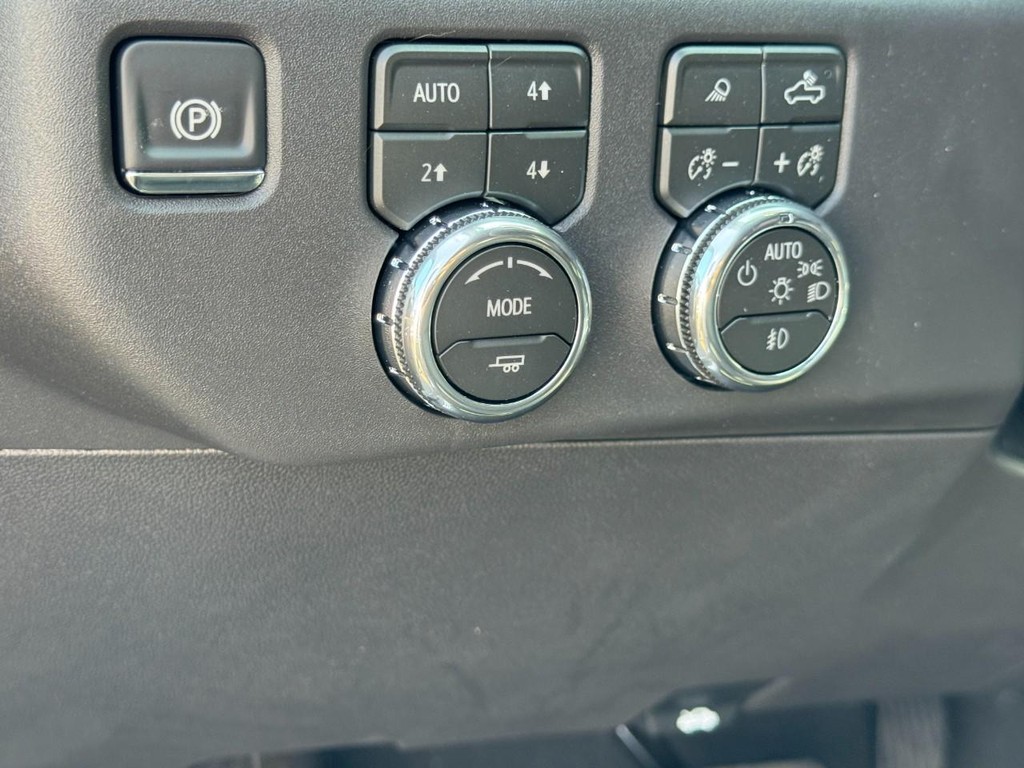 GMC Sierra 1500 Vehicle Image 13