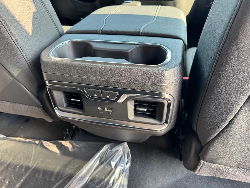 GMC Sierra 1500 Vehicle Image 06