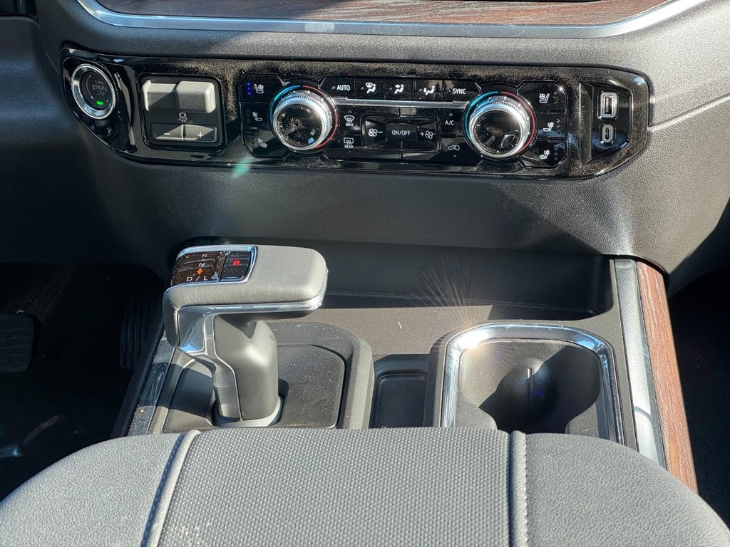 GMC Sierra 1500 Vehicle Image 10