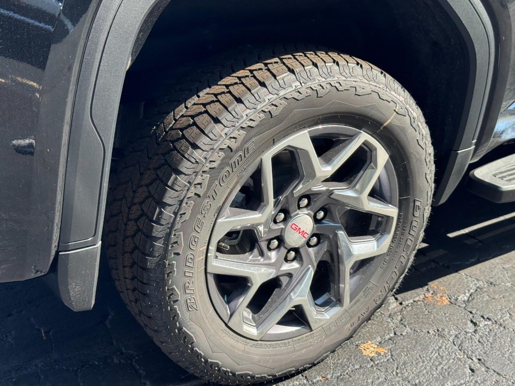 GMC Sierra 1500 Vehicle Image 04