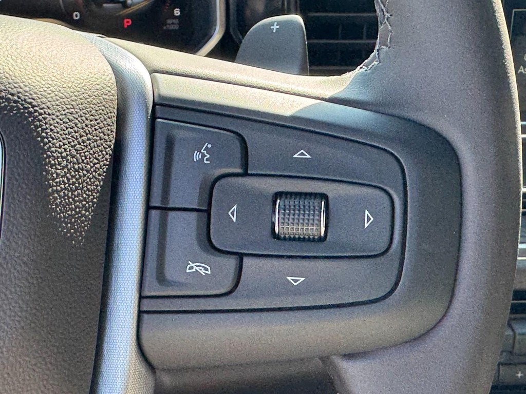 GMC Sierra 1500 Vehicle Image 14