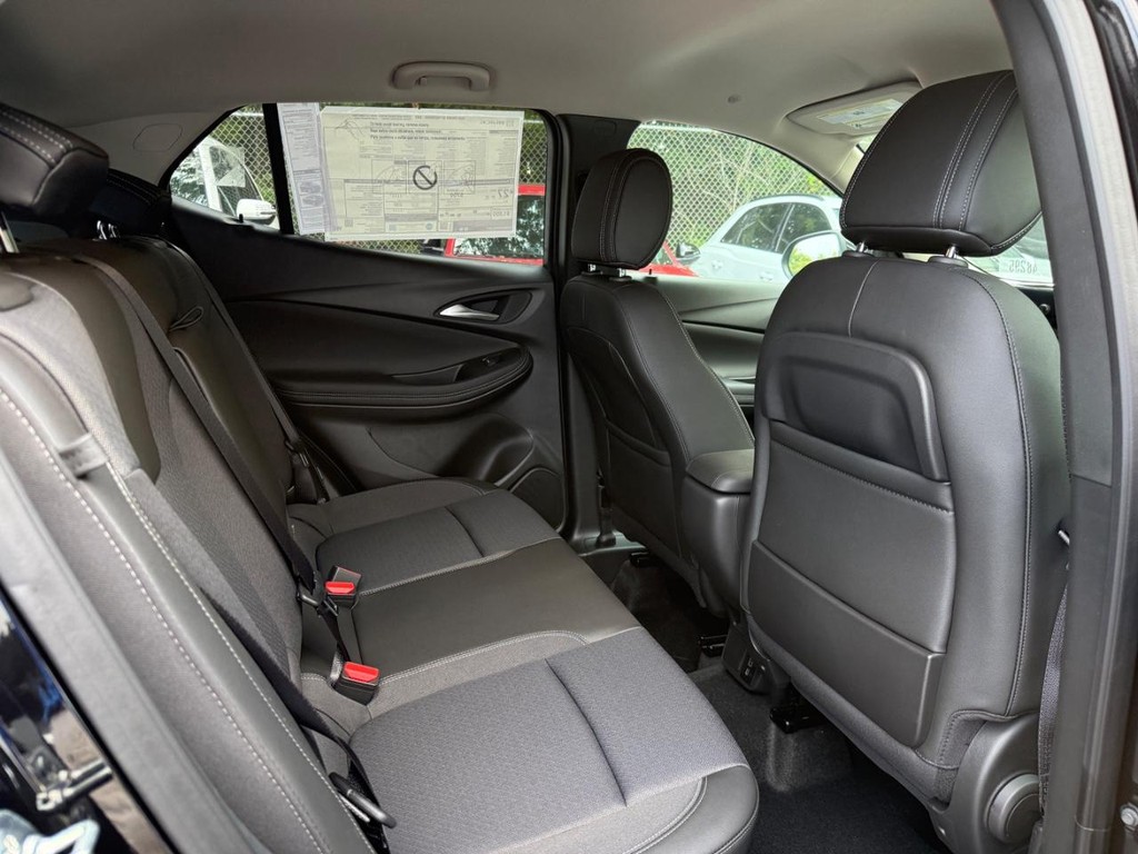 Buick Encore GX Vehicle Image 05