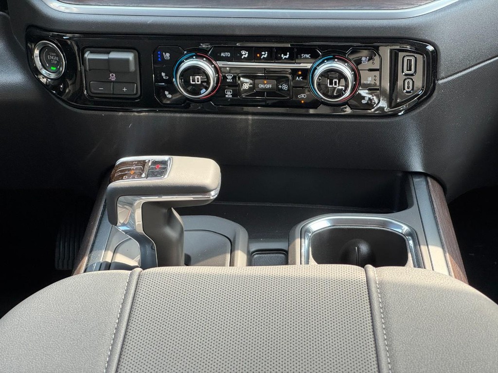 GMC Sierra 1500 Vehicle Image 10