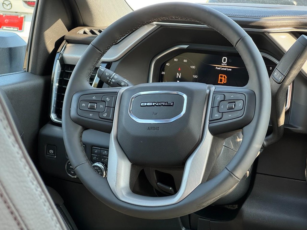GMC Sierra 3500HD Vehicle Image 08