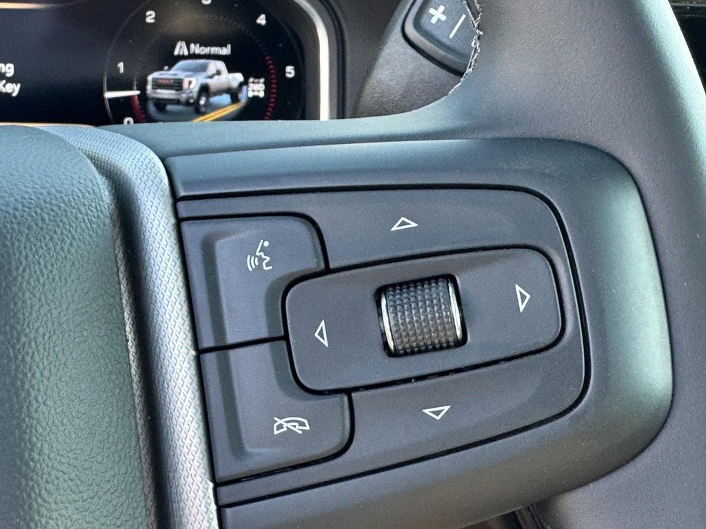 GMC Sierra 3500HD Vehicle Image 17