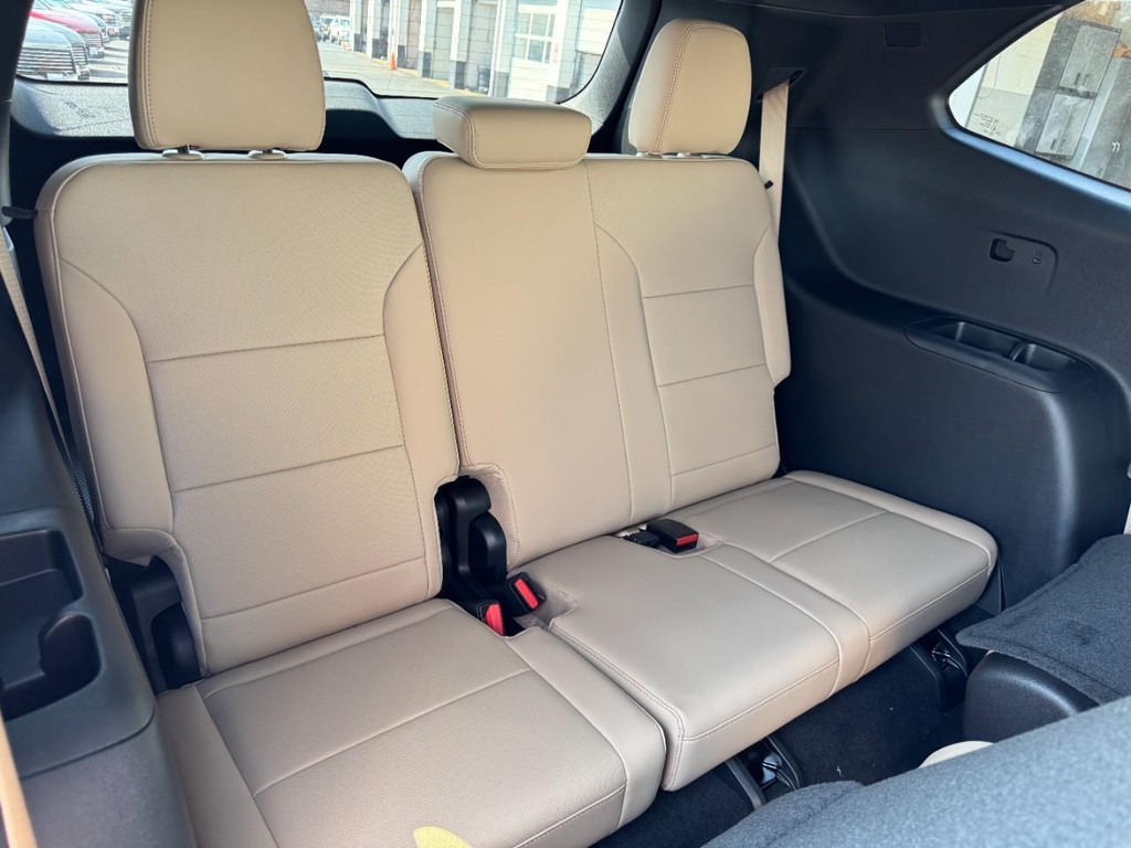 Buick Enclave Vehicle Image 06