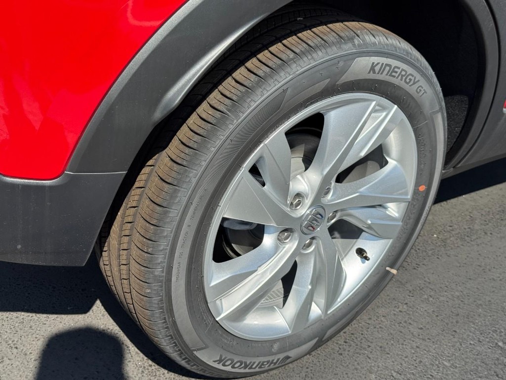 Buick Encore GX Vehicle Image 04