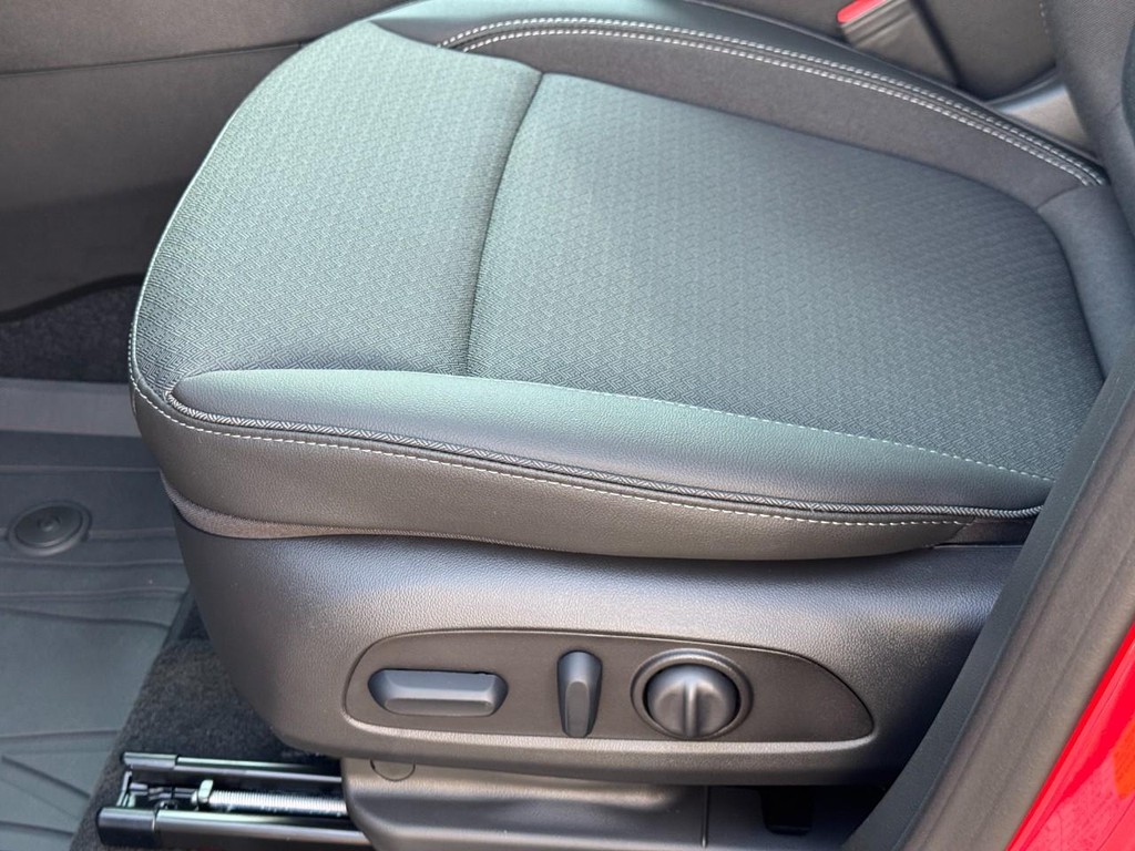 Buick Encore GX Vehicle Image 10