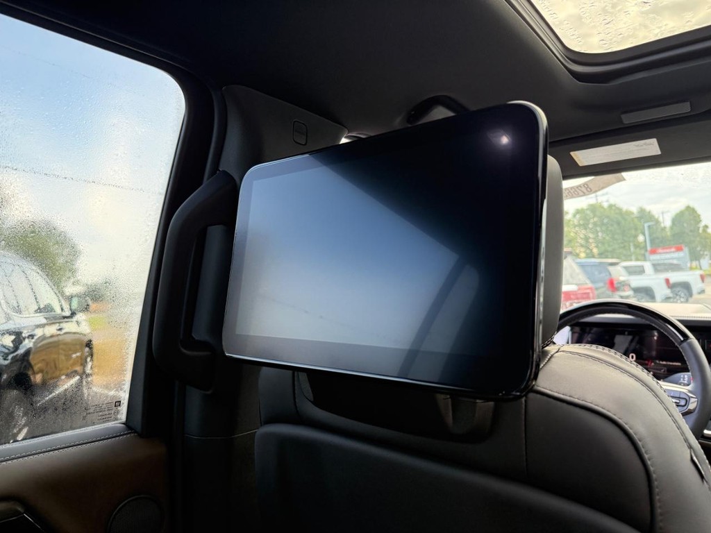 GMC Yukon XL Vehicle Image 07