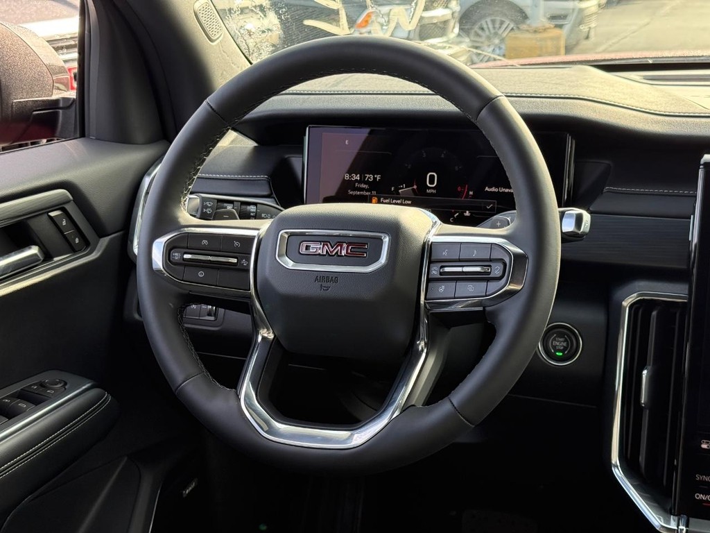 GMC Acadia Vehicle Image 10