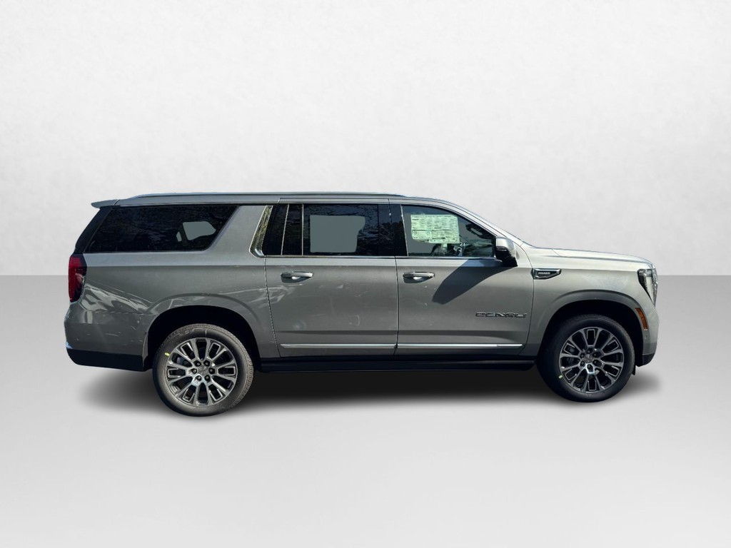 GMC Yukon XL Vehicle Image 02