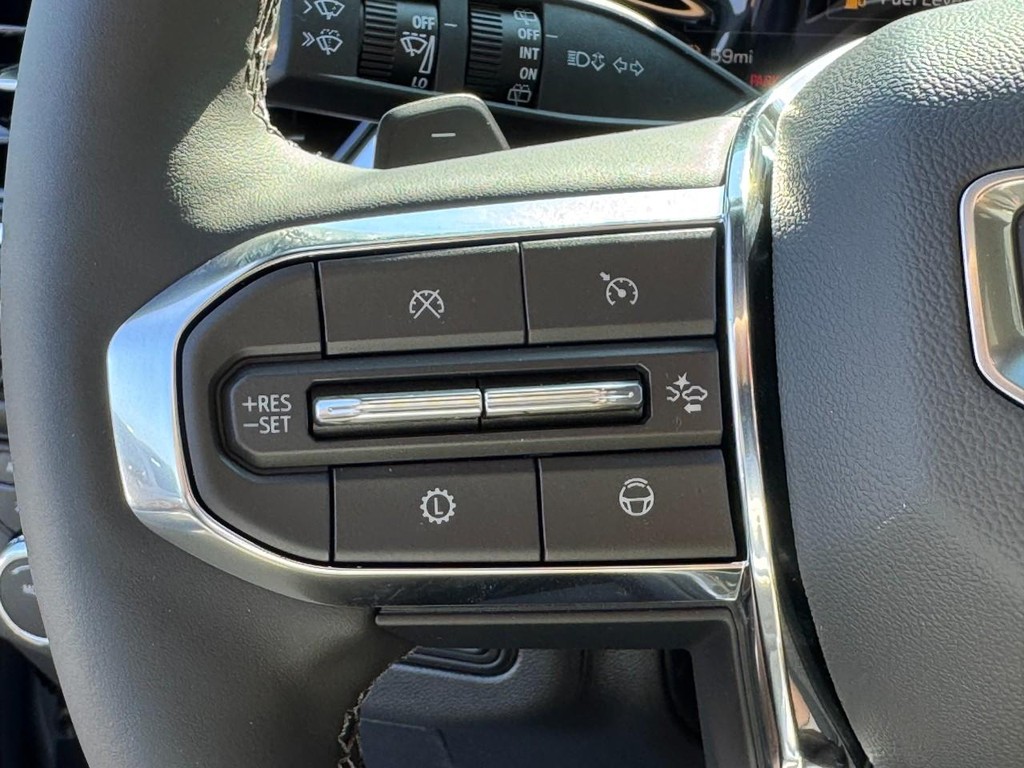 GMC Yukon XL Vehicle Image 17
