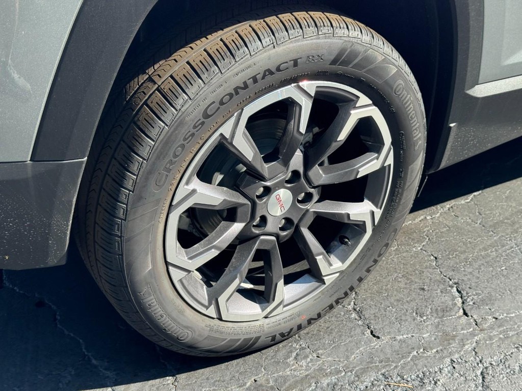 GMC Terrain Vehicle Image 04