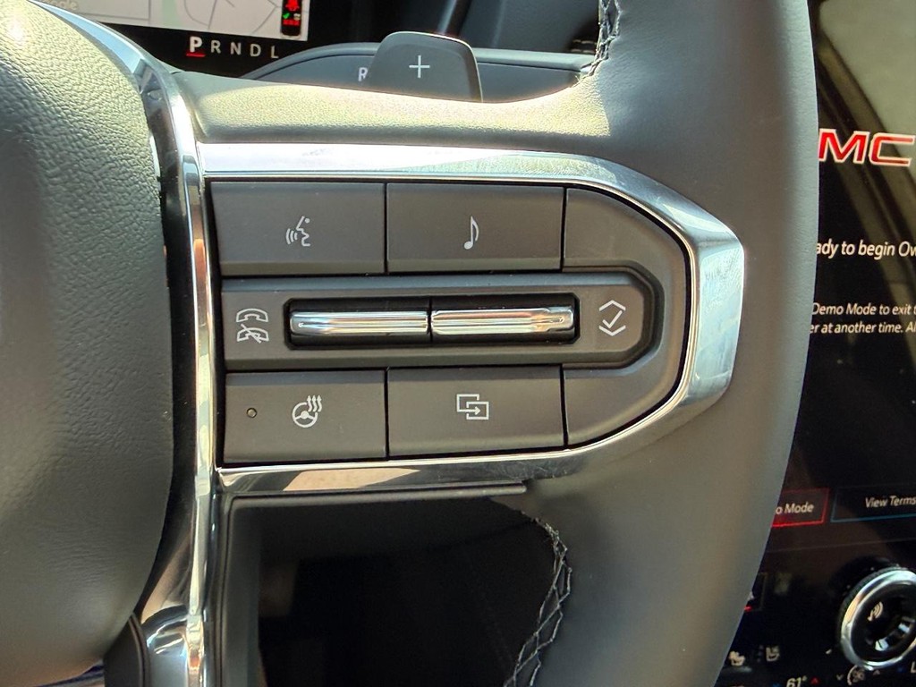GMC Terrain Vehicle Image 13