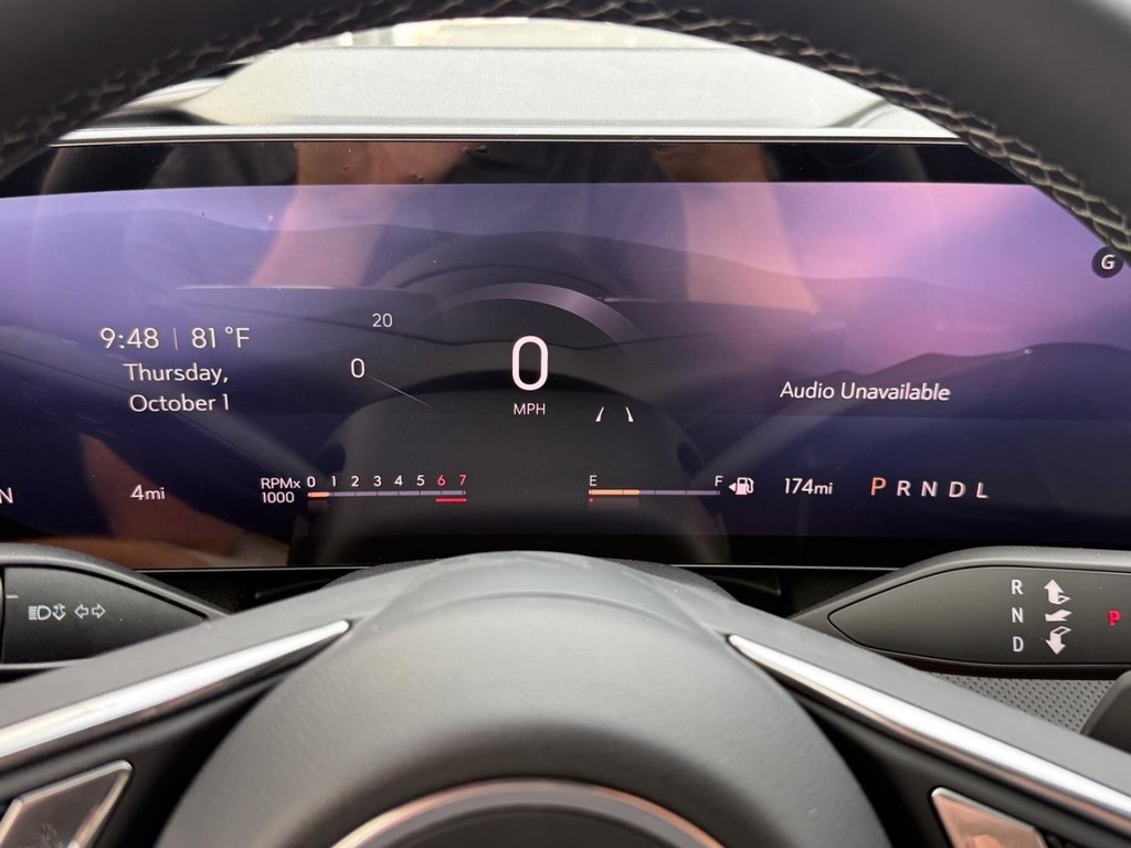 Buick Enclave Vehicle Image 15