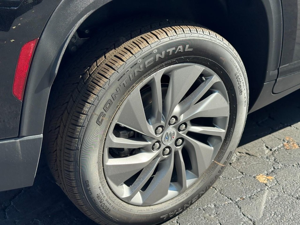 Buick Enclave Vehicle Image 04