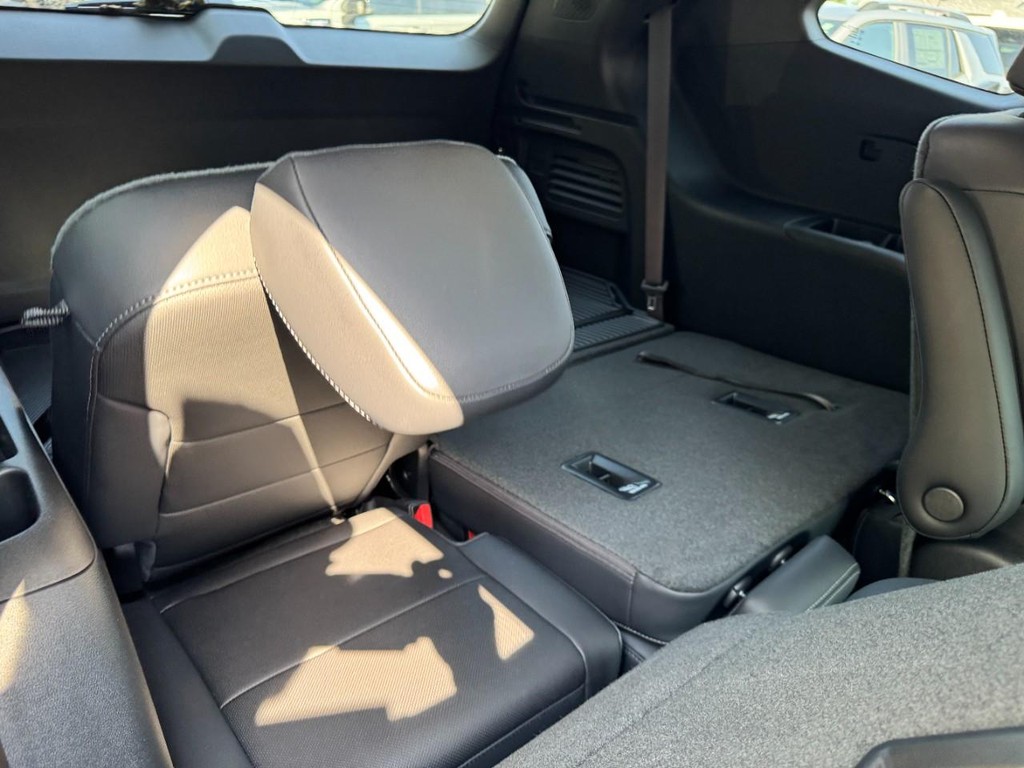 Buick Enclave Vehicle Image 06