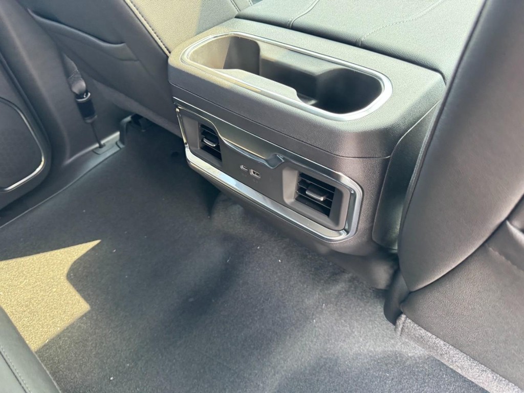 GMC Sierra 1500 Vehicle Image 06
