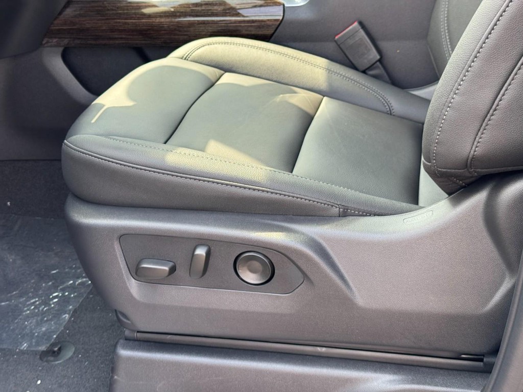 GMC Sierra 1500 Vehicle Image 12