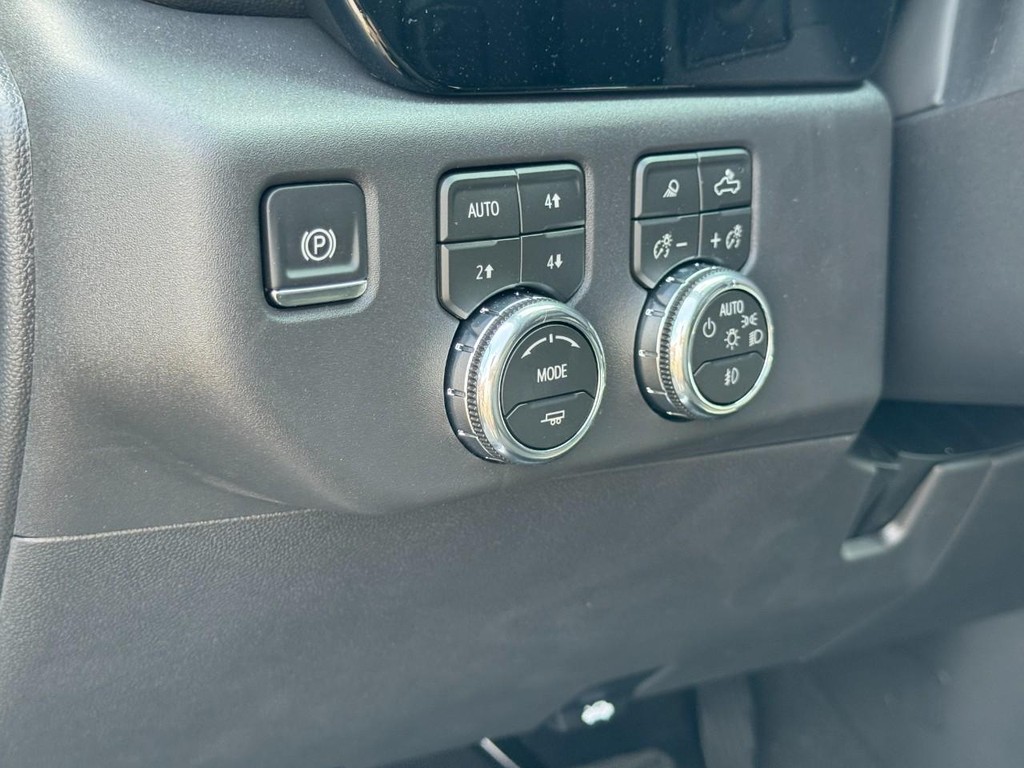 GMC Sierra 1500 Vehicle Image 14