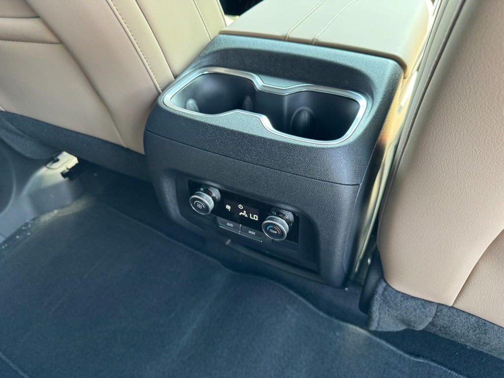 Buick Enclave Vehicle Image 07
