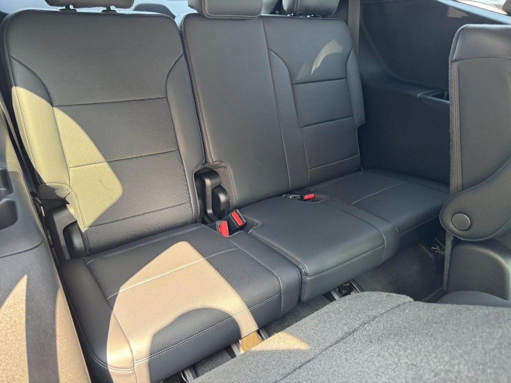 Buick Enclave Vehicle Image 06