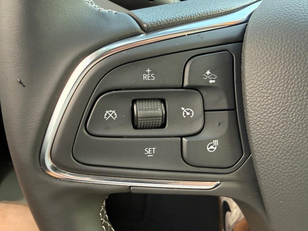 Buick Encore GX Vehicle Image 12