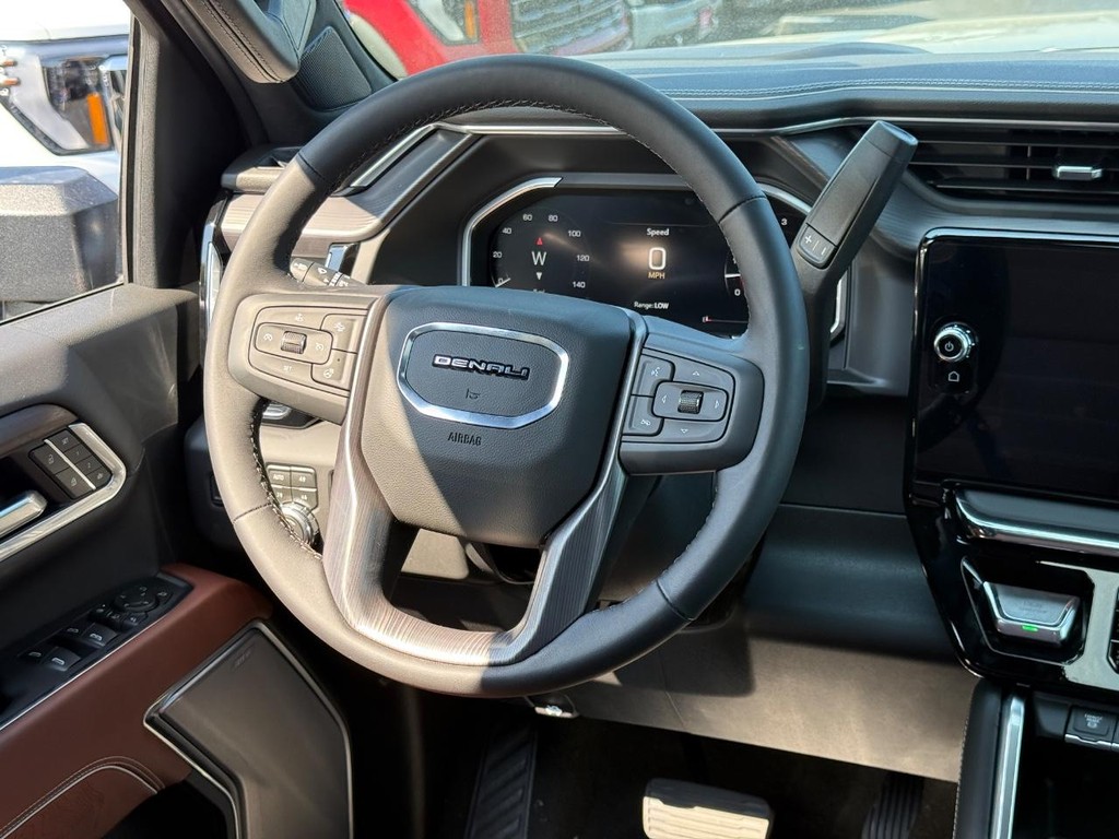 GMC Sierra 2500HD Vehicle Image 07