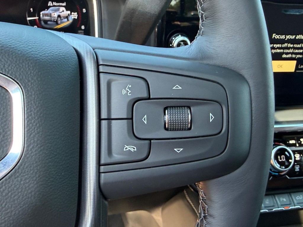 GMC Sierra 2500HD Vehicle Image 15