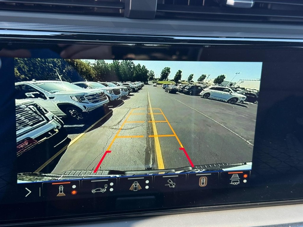 GMC Sierra 2500HD Vehicle Image 17