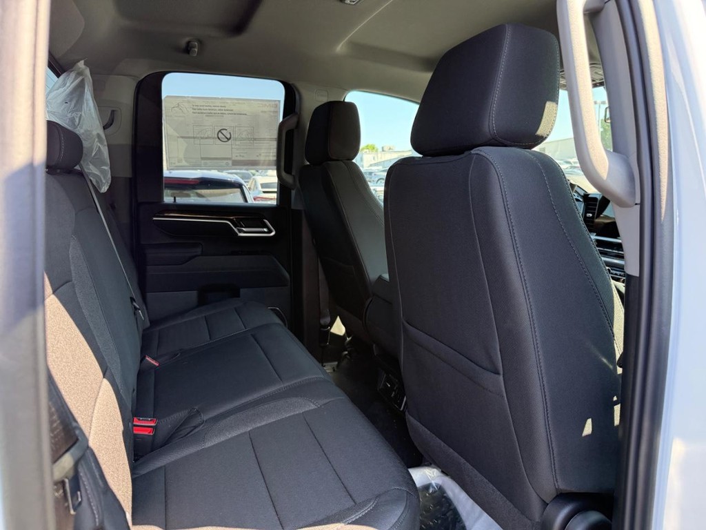 GMC Sierra 2500HD Vehicle Image 05