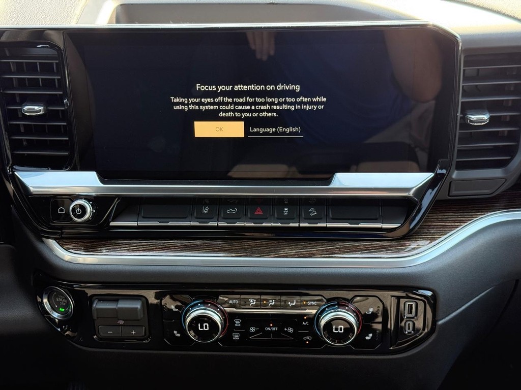 GMC Sierra 2500HD Vehicle Image 08