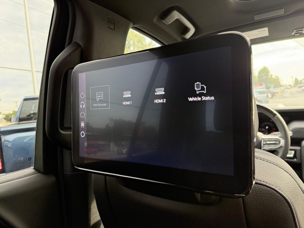 GMC Yukon Vehicle Image 07